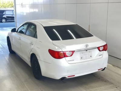 Toyota MARK X  с аукциона в Японии