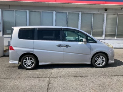 Honda STEP WAGON  с аукциона в Японии