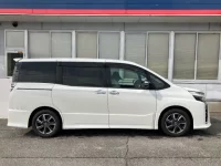 Toyota VOXY лот № 3009 оценка 3.5  с аукциона в Японии 2