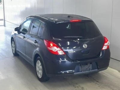 Nissan TIIDA
