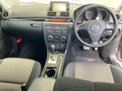 Mazda AXELA  с аукциона в Японии