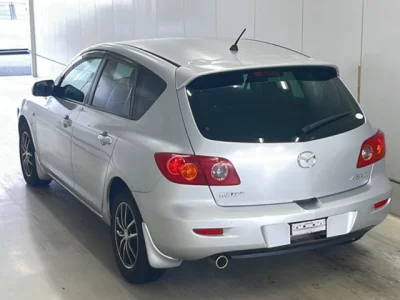 Mazda AXELA  с аукциона в Японии