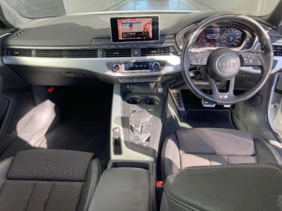 Audi A4  с аукциона в Японии