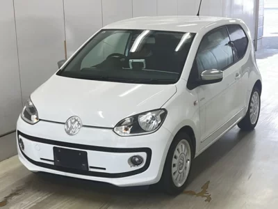 Volkswagen UP  с аукциона в Японии