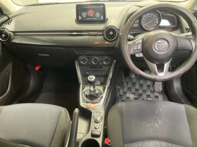 Mazda DEMIO  с аукциона в Японии