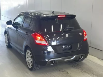 Suzuki SWIFT  с аукциона в Японии