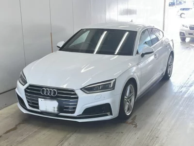Audi A5  с аукциона в Японии