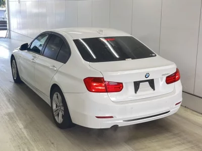 BMW 3-Series  с аукциона в Японии