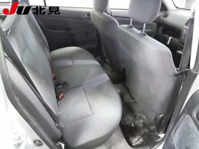 Toyota SUCCEED  с аукциона в Японии