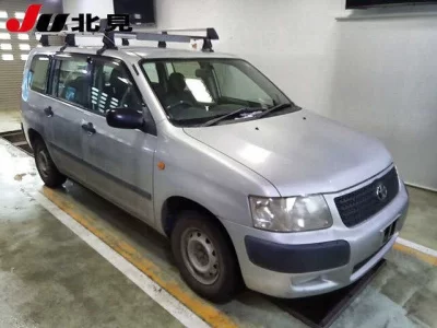 Toyota SUCCEED  с аукциона в Японии