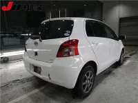 Toyota VITZ лот № 3005 оценка -  с аукциона в Японии 1