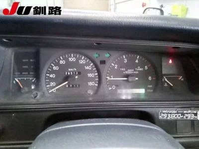 Toyota CROWN  с аукциона в Японии