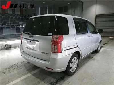 Toyota RAUM