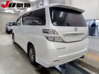 Toyota VELLFIRE лот № 8701 оценка 3.5  с аукциона в Японии 1