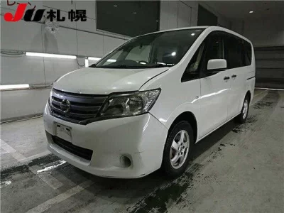 Nissan SERENA  с аукциона в Японии