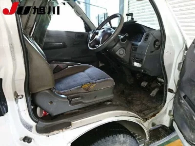 Nissan CARAVAN VAN  с аукциона в Японии