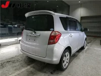 Toyota RACTIS лот № 81 оценка 3  с аукциона в Японии 1