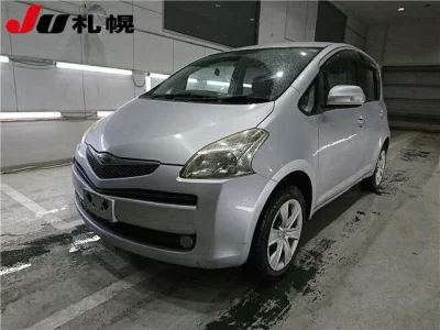 Toyota RACTIS  с аукциона в Японии