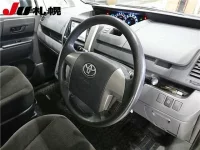 Toyota NOAH лот № 82 оценка R  с аукциона в Японии 2