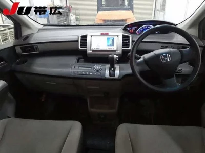 Honda FREED  с аукциона в Японии