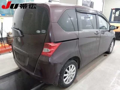 Honda FREED  с аукциона в Японии