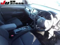 Mitsubishi OUTLANDER лот № 5004 оценка 3.5  с аукциона в Японии 6