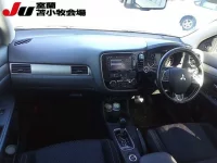 Mitsubishi OUTLANDER лот № 5004 оценка 3.5  с аукциона в Японии 2