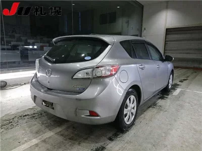 Mazda AXELA  с аукциона в Японии