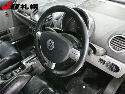 Volkswagen NEW BEETLE