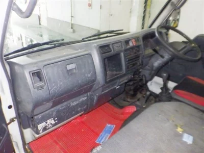 Toyota DYNA  с аукциона в Японии