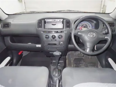 Toyota SUCCEED  с аукциона в Японии