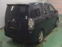 Toyota VOXY лот № 40 оценка 3.5  с аукциона в Японии 6
