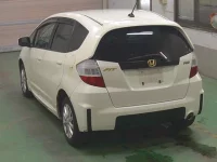 Honda FIT лот № 3528 оценка 3  с аукциона в Японии 1