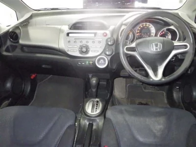 Honda FIT  с аукциона в Японии