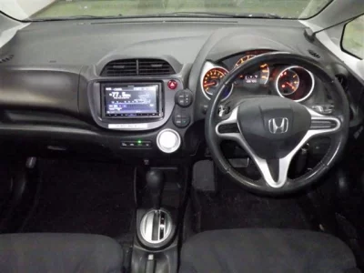 Honda FIT  с аукциона в Японии
