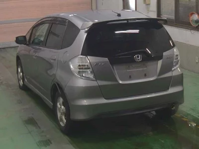Honda FIT  с аукциона в Японии