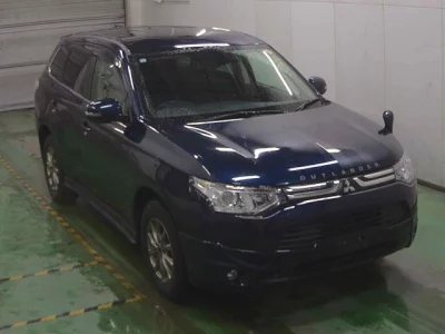 Mitsubishi OUTLANDER  с аукциона в Японии
