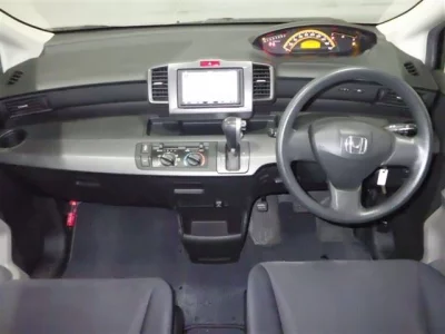 Honda FREED  с аукциона в Японии