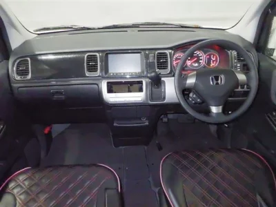 Honda STEP WAGON  с аукциона в Японии