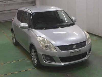 Suzuki SWIFT  с аукциона в Японии