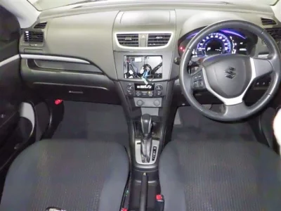 Suzuki SWIFT  с аукциона в Японии