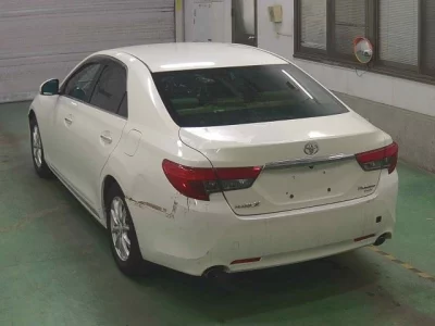 Toyota MARK X  с аукциона в Японии