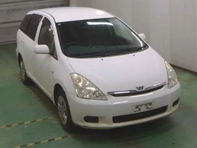 Toyota WISH  с аукциона в Японии