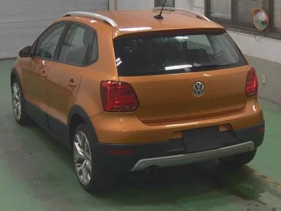 Volkswagen CROSS POLO