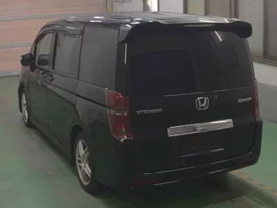 Honda STEP WAGON  с аукциона в Японии