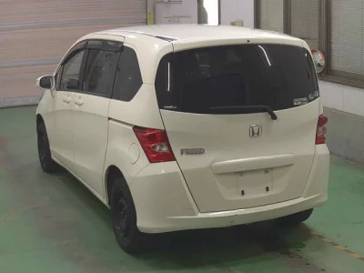 Honda FREED  с аукциона в Японии