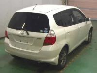 Honda FIT лот № 498 оценка 3  с аукциона в Японии 6