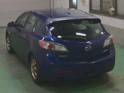 Mazda AXELA  с аукциона в Японии
