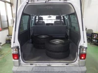 Mazda BONGO VAN лот № 6028 оценка 3  с аукциона в Японии 3