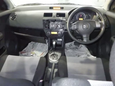 Suzuki SWIFT  с аукциона в Японии